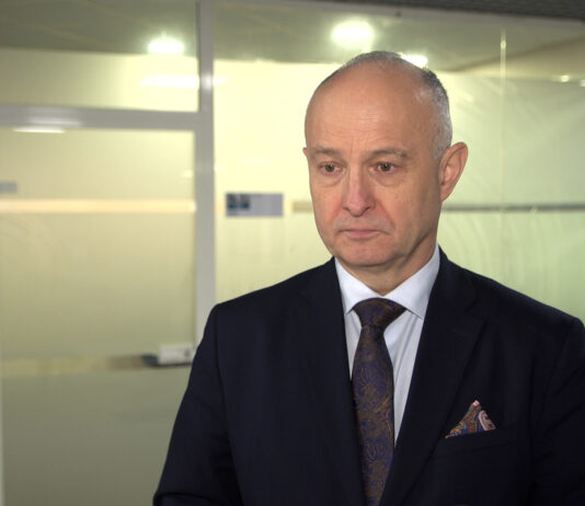 Rośnie liczba cyberataków na infrastrukturę krytyczną. Skuteczna ochrona zależy nie tylko od nowych technologii, ale też odporności społecznej